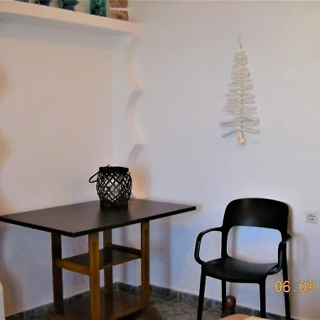 Ostria - Spilia Síkinos