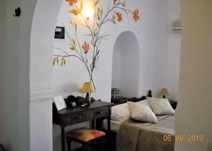 Ostria - Spilia Сикинос