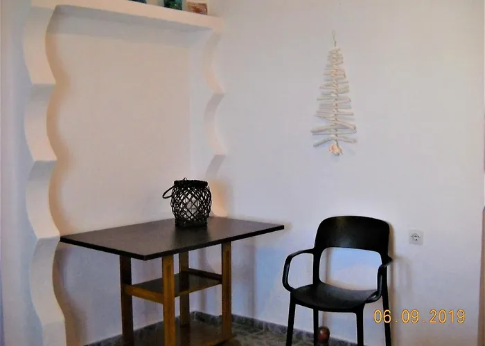 Ostria - Spilia Síkinos