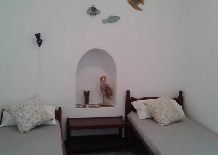 Ostria - Spilia Сикинос